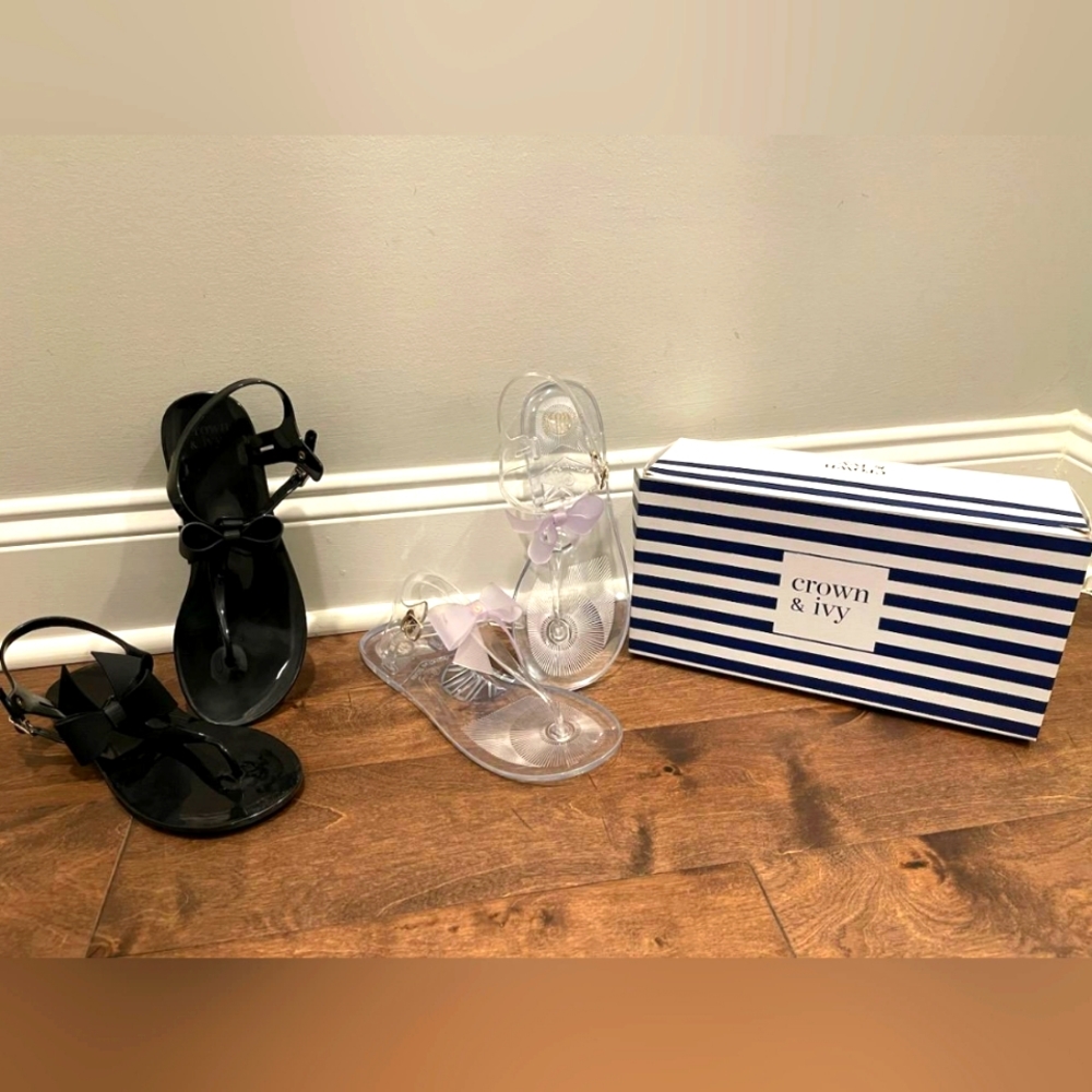 2 for 1! Crown and Ivy sandals